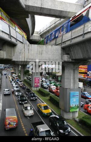 THA Thaïlande Bangkok Centre Ville Rushhour Embouteillage. Thanon Rama I Road. | Banque D'Images