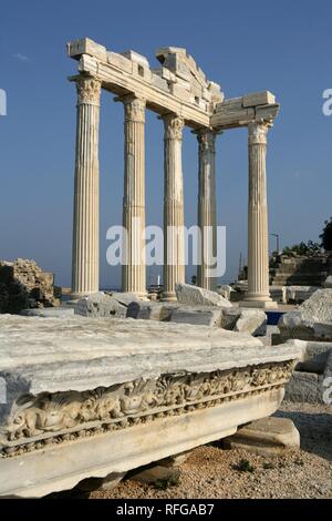 TUR Turquie Side : riviera turque, Ruines de le Temple d'Apollon. | Banque D'Images