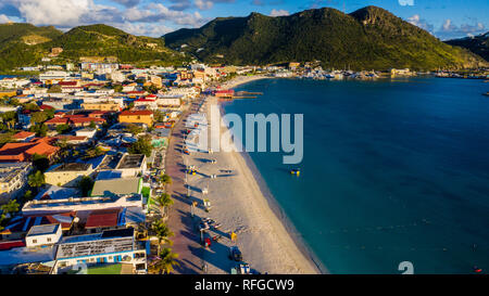 Grand Bay Beach, Philipsburg, Saint Martin, St Martin, Saint Martin de la mer des Caraïbes Banque D'Images