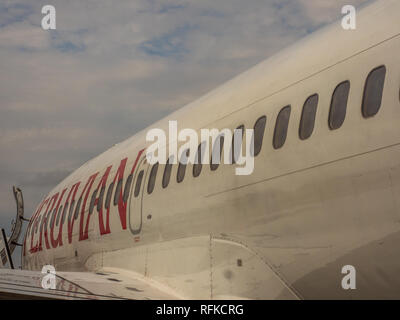 Iquitos, Pérou - Décembre 07, 2018 : ligne de la windows sur l'avion de ligne péruvien. Amérique du Sud, Amérique Latine Banque D'Images