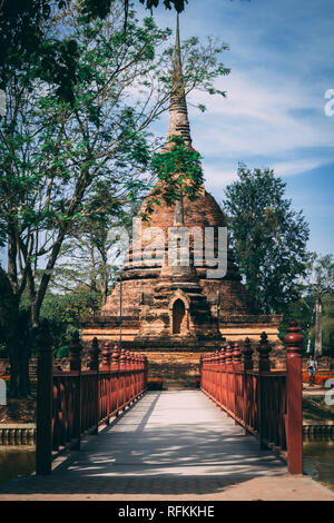 Dans l'ensemble du Temple de Sukothai, Thaïlande. Banque D'Images