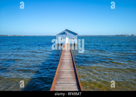 Crawley Edge Boatshed, bleu bateau houes à Perth Banque D'Images