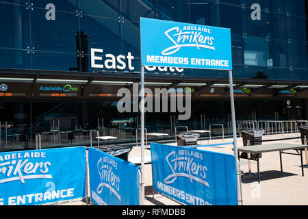 31 décembre 2018, l'Australie Adelaide Adelaide : grévistes membres avec logo à l'Adelaide Oval dans SA Australie le NYE clash jour Banque D'Images