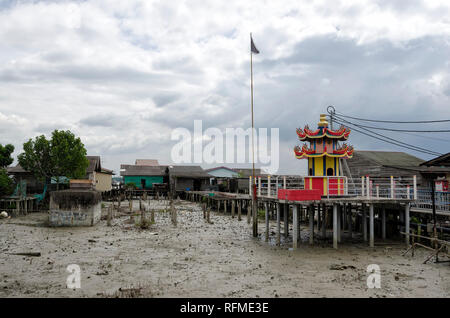 Un authentique village de pêcheurs chinois à Kampung Bagan Sungai Lima, la Malaisie - Kampung Bagan Sungai Lima est situé sur la rivière cinquième de la vi Banque D'Images