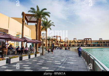 Dubaï, Émirats Arabes Unis - le 25 janvier 2019 : La Pointe waterfront restaurants et divertissements nouvellement ouvert à la destination Palm Jumeirah Banque D'Images