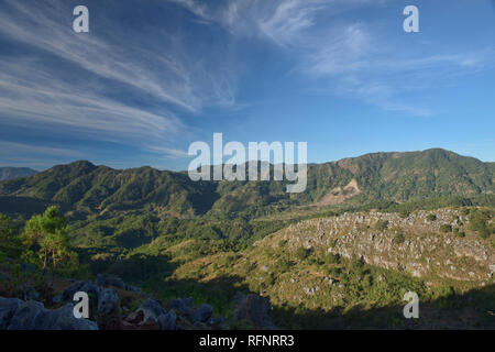 Les vertes collines de 'Marlboro' pays, Sagada, Mountain Province, Philippines Banque D'Images