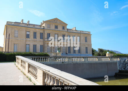 Le jardin de la Magalone palace, un grand hôtel avec jardin à la française situé dans le Parc Borely, Marseille, France. Banque D'Images