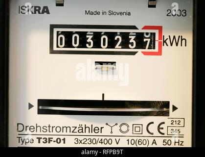 DEU, Allemagne : compteur d'électricité dans une maison privée. Banque D'Images
