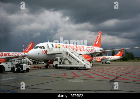 DEU, Allemagne, Berlin : Berlin-Schoenefeld. Boeing 737 de la compagnie EASYJET. Banque D'Images