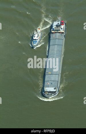 DEU, Allemagne, Duisbourg : bateau de patrouille de la rivière de la Police Squad. 25 bateaux sur le Rhin sont en service pour contrôler le trafic sur la rivière Banque D'Images