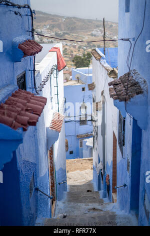 Une vue sur la ville bleue Chefchaouen au Maroc Banque D'Images