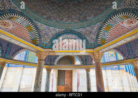 Détail de mosaïque Dôme de chaîne, Dôme du Rocher, sur le mont du Temple, Vieille Ville, site du patrimoine mondial de l'UNESCO, Jérusalem, Israël, Moyen Orient Banque D'Images