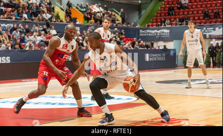 Montreux, Suisse. 26 janvier, 2019. Quatre FINALES DE LA LIGUE SUISSE DE BASKET (SBL) CUP 2019 FRIBOURG OLYMPIC VS SAM MASSAGNO-Fribourg Olympic Vs Sam Massagno au staduim Pierrier à Montreux en Suisse, (demi-finale) 26-01-2019. Crédit : Eric Dubost/Alamy Live News Banque D'Images