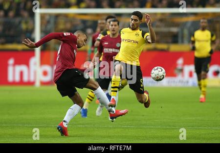 Dortmund, Allemagne. 26 janvier, 2019. firo : 26.01.2019, football, 1.Bundesliga, la saison 2018/2019, BVB, Borussia Dortmund Hanovre 96 - utilisation dans le monde entier HAKIMI | Credit : dpa/Alamy Live News Banque D'Images