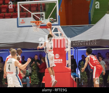 Montreux, Suisse. 26 janvier, 2019. Quatre FINALES DE LA LIGUE SUISSE DE BASKET (SBL) CUP 2019 FRIBOURG OLYMPIC VS SAM MASSAGNO-Fribourg Olympic Vs Sam Massagno au staduim Pierrier à Montreux en Suisse, (demi-finale) 26-01-2019. Crédit : Eric Dubost/Alamy Live News Banque D'Images