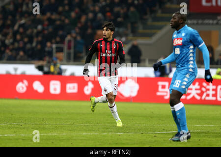 Milano, Italie. 26 janvier, 2019. Lucas Paqueta" de l'AC Milan en action au cours de la série d'un match de football entre l'AC Milan et SSC Napoli. Crédit : Marco Canoniero/Alamy Live News Banque D'Images