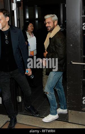 Park City, Utah, USA. 26 janvier, 2019. Zac Efron aux arrivées à de très méchants, scandaleusement MAL ET VILE en première mondiale au Festival du Film de Sundance 2019, George S. et Dolores Eccles Centre for the Performing Arts, Park City, UT 26 Janvier, 2019. Credit : JA/Everett Collection/Alamy Live News Banque D'Images