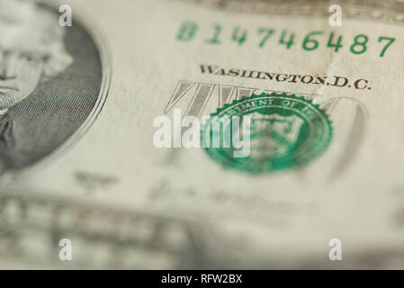 Stamp sur 2 dollar bill macro vue rapprochée Banque D'Images