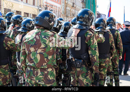 Samara, Russie - Mai 5, 2018 : la lutte contre le terrorisme des combattants lors d'une escouade de protestation de l'opposition Banque D'Images