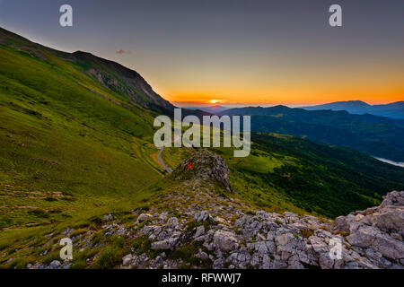 Lever du soleil sur le Mont Vettore, Parc National des Monts Sibyllins, Ombrie, Italie, Europe Banque D'Images