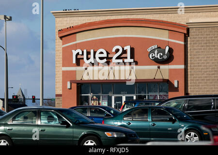 Un logo affiche à l'extérieur d'un rue21 store de Chambersburg, Pennsylvanie le 25 janvier 2019. Banque D'Images