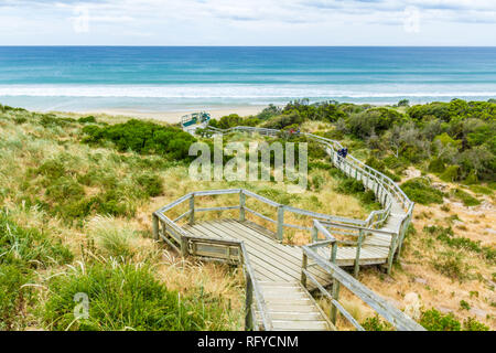 Bruny Island Cou, Tasmanie, Australie - 20 décembre 2016 : passerelle sur Bruny Island Nature Reserve de cou Banque D'Images