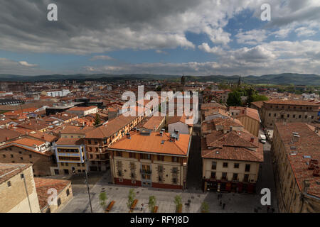 Au-dessus de la ville de Vitoria-Gasteiz, à partir de la tour de la Cathédrale Banque D'Images
