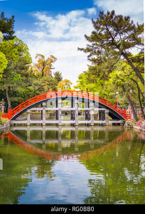 Osaka, Japon au pont Taiko Sumiyoshi Taisha Temple de Grand. Banque D'Images