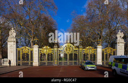 Londres, Angleterre - le 23 janvier 2019. Photos Canada Gate installé comme un mémorial pour la reine Victoria à l'entrée de Green Park. Banque D'Images
