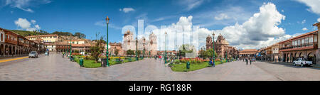 Vue panoramique sur la Plaza de Armas, le centre-ville de Cuzco, Pérou Banque D'Images