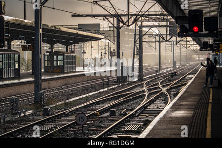 Gare de Cambridge tempête de pluie - Gare de Cambridge dans un orage soudain - Gare de Cambridge / Gare de Cambridge Banque D'Images