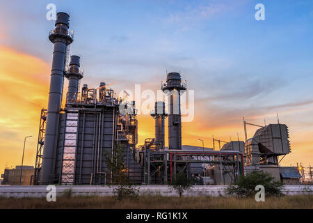 L'industrie du pétrole et du gaz extracôtiers à compression de gaz et de chaleur des déchets de moteur à turbine à gaz Banque D'Images