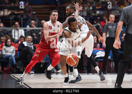 Foto Claudio Grassi - LaPresse 27 gennaio 2019, Assago Milano (Italia) Sport Basket Serie A 2018-2019 Panier Postemobile AX Armani Exchange Olimpia Milano - Segafredo Virtus Bologne Nella foto : Kevin Punter (# 0 Segafredo Virtus Bologne) Banque D'Images