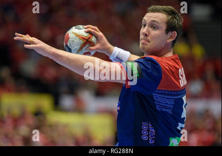 Herning, Danemark. 27 Jan, 2019. Handball : WM, ronde, final, le Danemark - Norvège. La Norvège a Sagosen Sander lance la balle au but danois. Axel Heimken Crédit :/dpa/Alamy Live News Banque D'Images