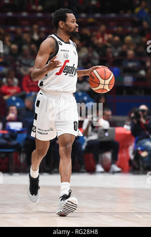 Foto Claudio Grassi - LaPresse 27 gennaio 2019, Assago Milano (Italia) Sport Basket Serie A 2018-2019 Panier Postemobile AX Armani Exchange Olimpia Milano - Segafredo Virtus Bologne Nella foto : Kevin Punter (# 0 Segafredo Virtus Bologne) Banque D'Images