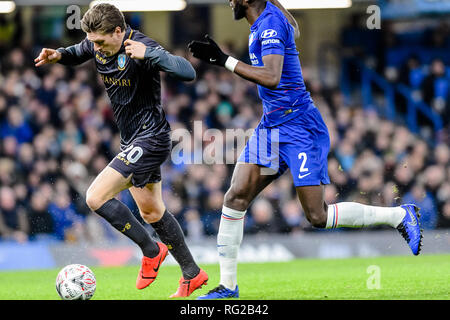 Londres, Royaume-Uni. 27 janvier 2019. Adam Portée de Sheffield mercredi au cours de la la FA Cup Quatrième ronde match entre Chelsea et de Sheffield mercredi à Stamford Bridge, Londres, Angleterre le 27 janvier 2019. Photo par Adamo Di Loreto. Usage éditorial uniquement, licence requise pour un usage commercial. Aucune utilisation de pari, de jeux ou d'un seul club/ligue/dvd publications. Credit : UK Sports Photos Ltd/Alamy Live News Banque D'Images