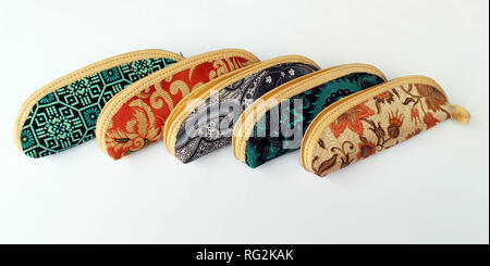 Une trousse en tissu batik javanais appelé. Exotique. Banque D'Images