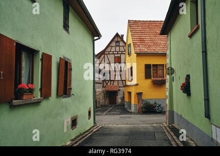Rues de Berheim, France. Bergheim est une commune française, située dans le département du Haut-Rhin et la Grand Est au nord-est de la France Banque D'Images