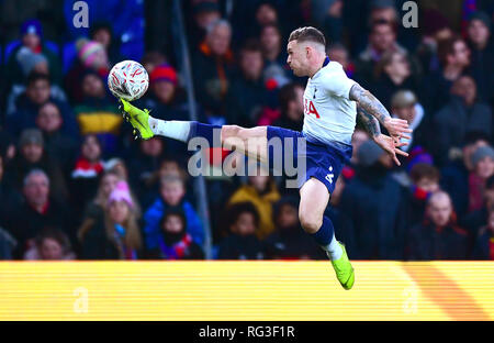 Tottenham Hotspur est Kieran Trippier au cours de la FA Cup quatrième ronde match à Selhurst Park, Londres. Banque D'Images