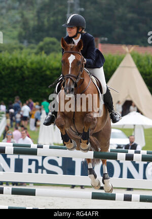 A CORUNA, ESPAGNE -juillet 21.S.A.R Doña Elena De Borbón au cours de CSI Casas Novas saut à cheval sur la concurrence,21 juillet 2018 dans A Coruna, Espagne. Banque D'Images