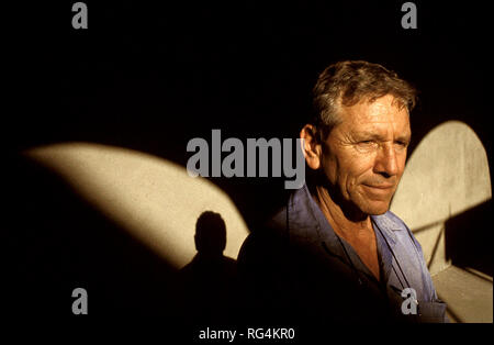 En vedette : Amos Oz Amos Oz Quand : 24 Sep 2003 Credit : IPA/WENN.com **Uniquement disponible pour publication au Royaume-Uni, USA, Allemagne, Autriche, Suisse** Banque D'Images