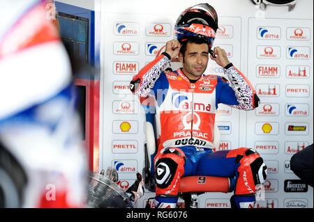 Aragon, Espagne. 21 Septembre, 2018. Danilo Petrucci de l'Alma Pramac Racing Motogp Team gesticule dans le garage pendant les essais libres 2 Cre Banque D'Images