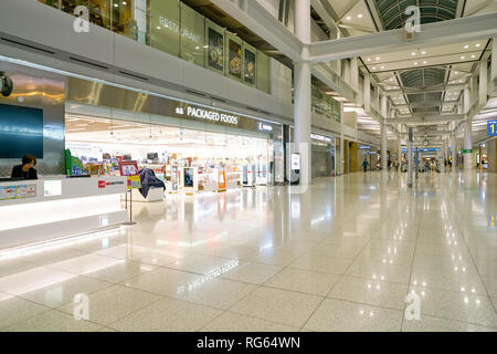 INCHEON, CORÉE DU SUD - circa 2017, Juin : à l'intérieur de l'Aéroport International d'Incheon. Banque D'Images