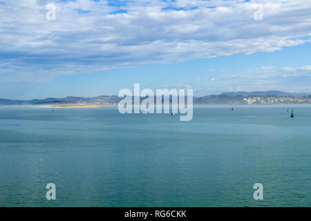 Vue sur baie de Santander, en direction de banc de sable de El Puntal, Novembre Banque D'Images