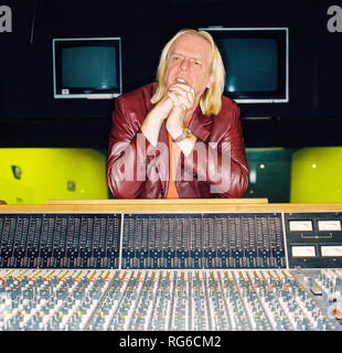 Rick Wakeman, le claviériste anglais, auteur-compositeur, à la télévision et à la radio, présentateur et auteur photographié à Londres en Angleterre. Banque D'Images