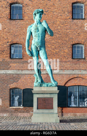 Le David de Michelangelo, en bronze coulé par la Royal Collection, Copenhague, Danemark Banque D'Images