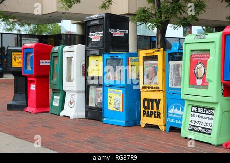 BALTIMORE, USA - 12 juin 2013 : les journaux de la ville de Baltimore. Baltimore est la plus grande ville de l'état du Maryland. Le journal Daily Record a été f Banque D'Images