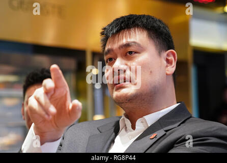 Beijing, Chine. 28 janvier, 2019. Yao Ming, président de la Chinese Basketball Association, parle aux journalistes à Beijing, capitale de Chine, le 28 janvier 2019. Credit : Meng Yongmin/Xinhua/Alamy Live News Banque D'Images