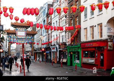 Londres, Angleterre - le 24 janvier 2019. Situé dans la ville de Westminster dans le West End de Londres, le quartier chinois est une enclave ethnique de boutiques, restaurants Banque D'Images