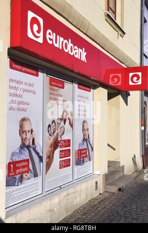 CZELADZ, Pologne - 9 mars 2015 : la direction générale de l'Eurobank à Czeladz, Pologne. L'Eurobank fait partie de la Société Générale. SG est 6e plus grand groupe bancaire en Europe par un Banque D'Images